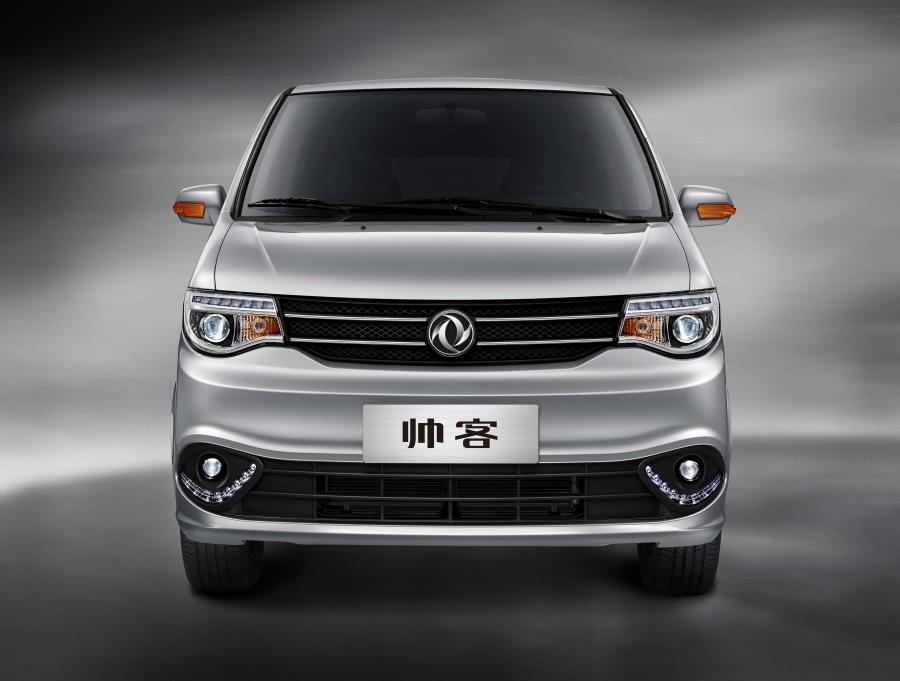  DongFeng Succe 2015 года  (фото 9 из 19)